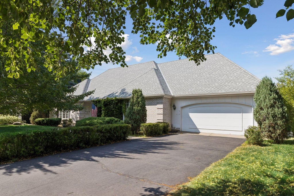 Photo of 4708 Aspasia Circle, Edina, MN 55435 (MLS # 7121408)