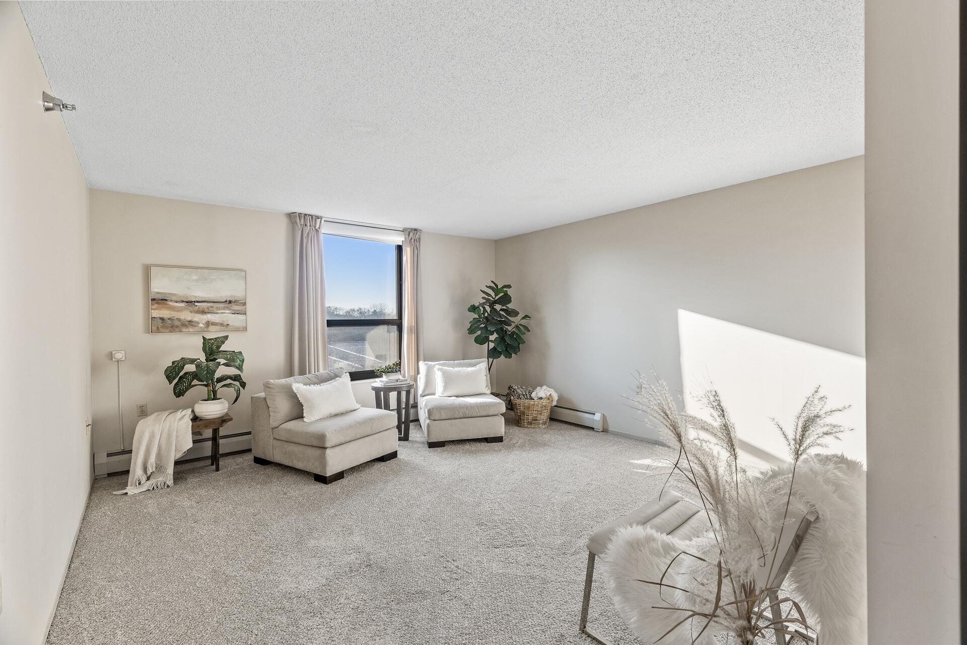 6615 Lake Shore Drive S 515