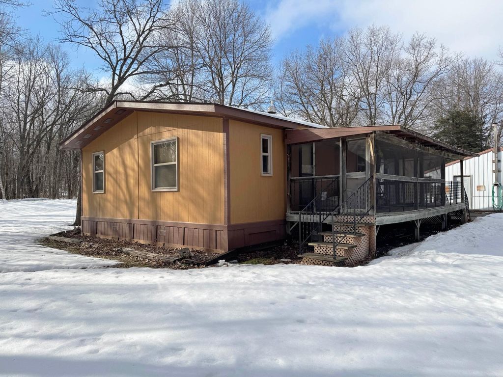 Photo of 18500 Bogie Bay, Garrison, MN 56450 (MLS # 7028901)