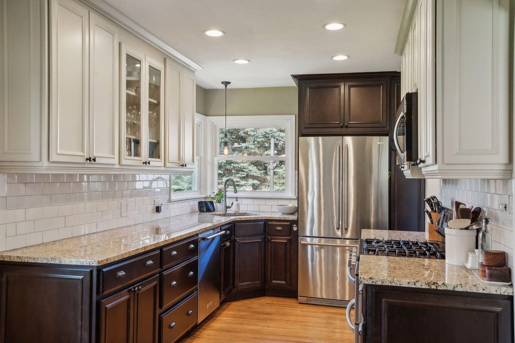 Photo of 5616 Upton Avenue S, Minneapolis, MN 55410 (MLS # 7145115)