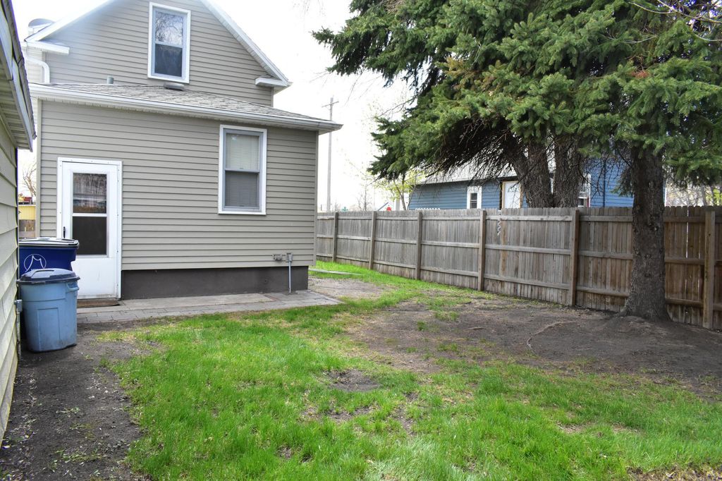 Photo of 1404 2nd Avenue N, Moorhead, MN 56560 (MLS # 7038326)