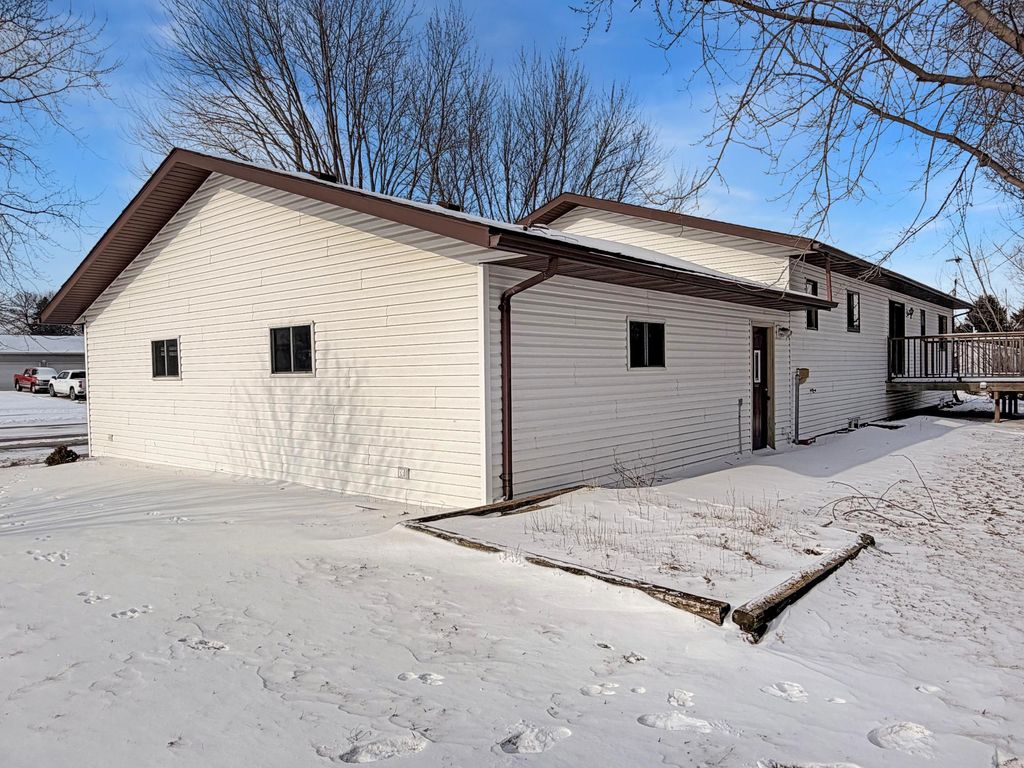 Photo of 509 Summer Lane, Lakefield, MN 56150 (MLS # 7009253)