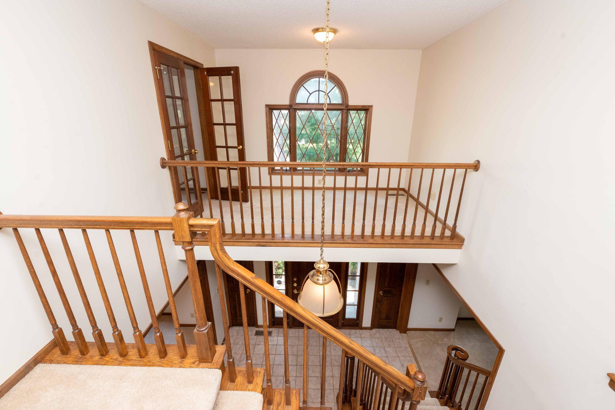 1820 Interlachen Alcove