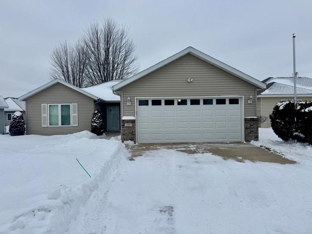 Photo of 929 Willow View Circle, Waite Park, MN 56387 (MLS # 7004502)