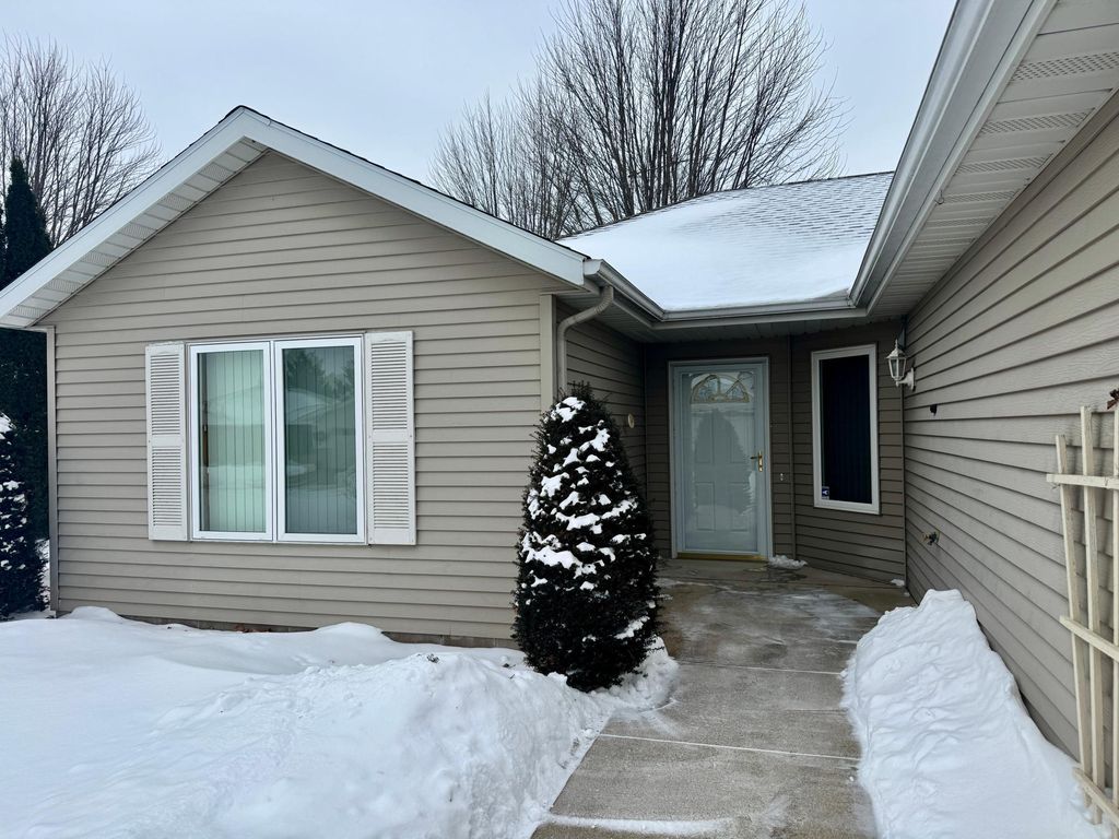 Photo of 929 Willow View Circle, Waite Park, MN 56387 (MLS # 7004502)
