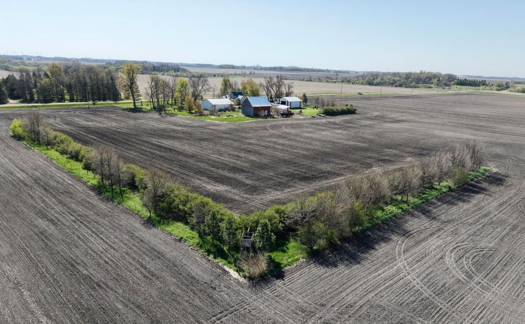 Photo of 27707 330th Avenue, Westbrook, MN 56183 (MLS # 7069881)