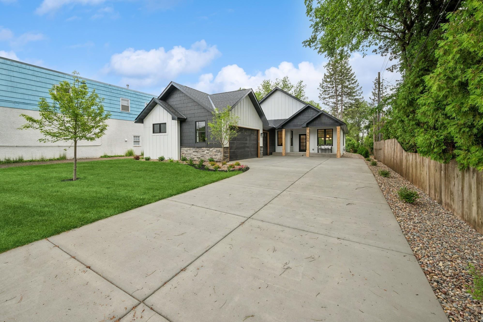 3909 W 54th Street