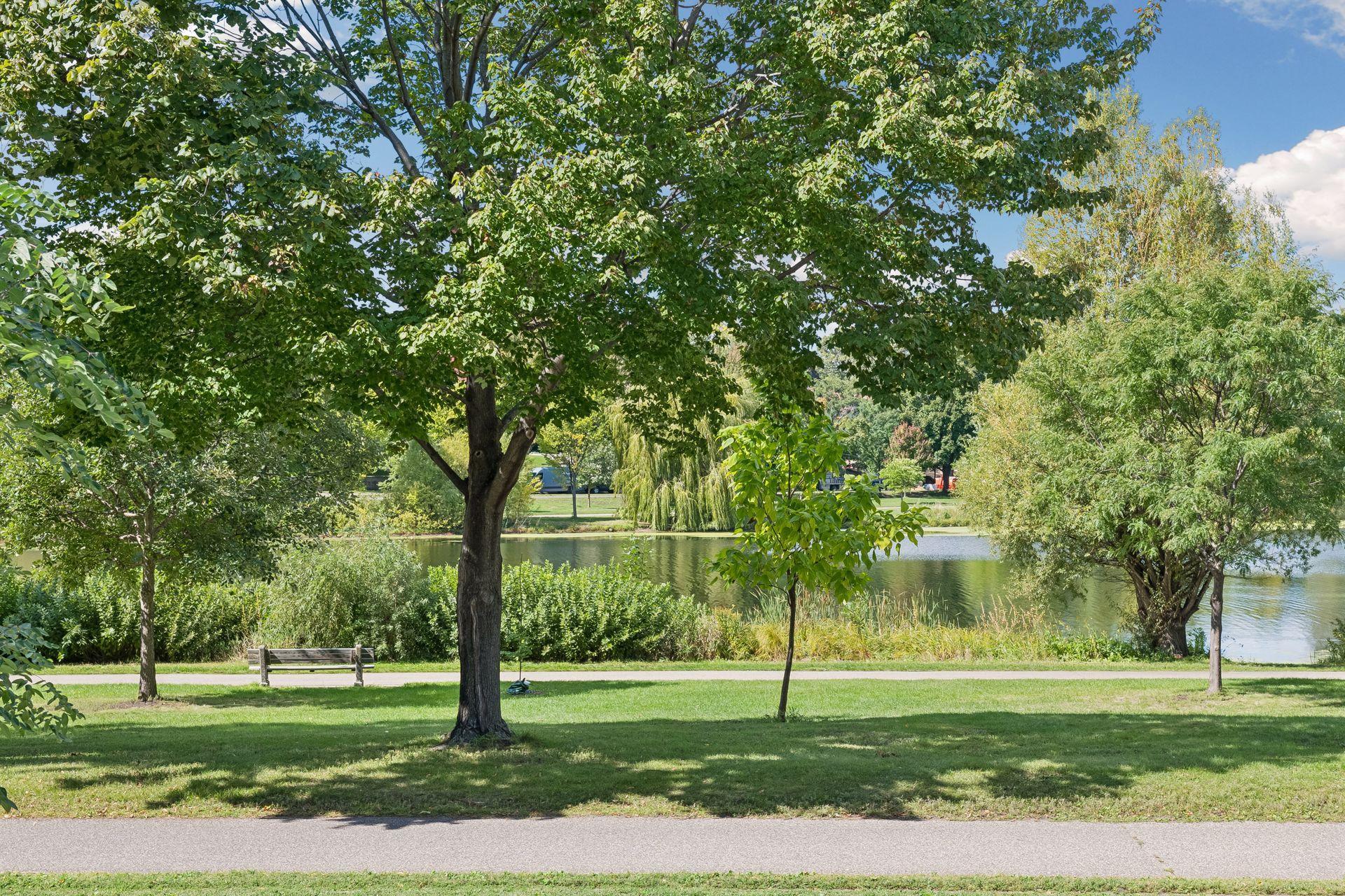 2409 E Lake Of The Isles Parkway