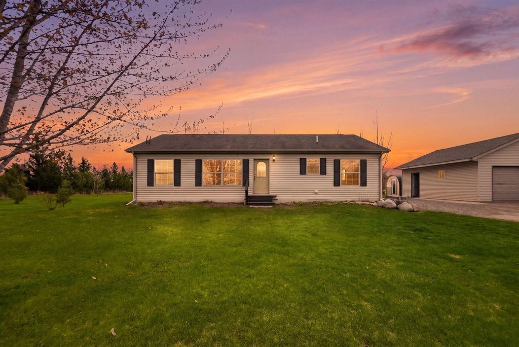 Photo of 7405 160th Street, Milaca, MN 56353 (MLS # 7063222)
