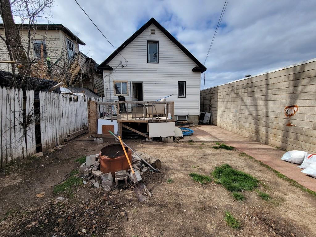 140 W Howard Street