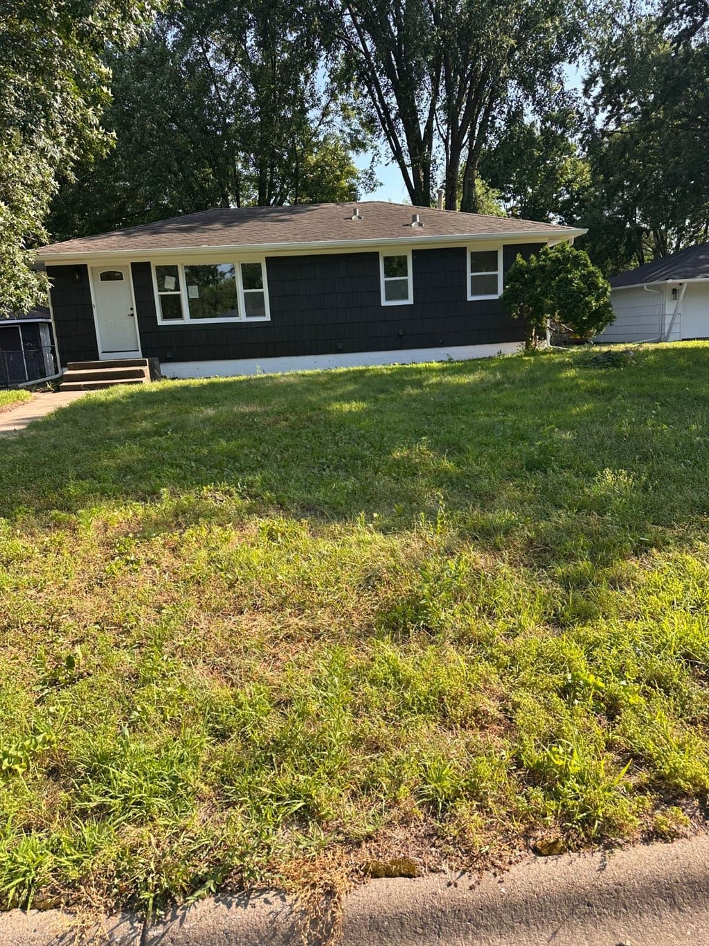 Photo of 6717 65th Avenue N, Brooklyn Park, MN 55428 (MLS # 7112952)