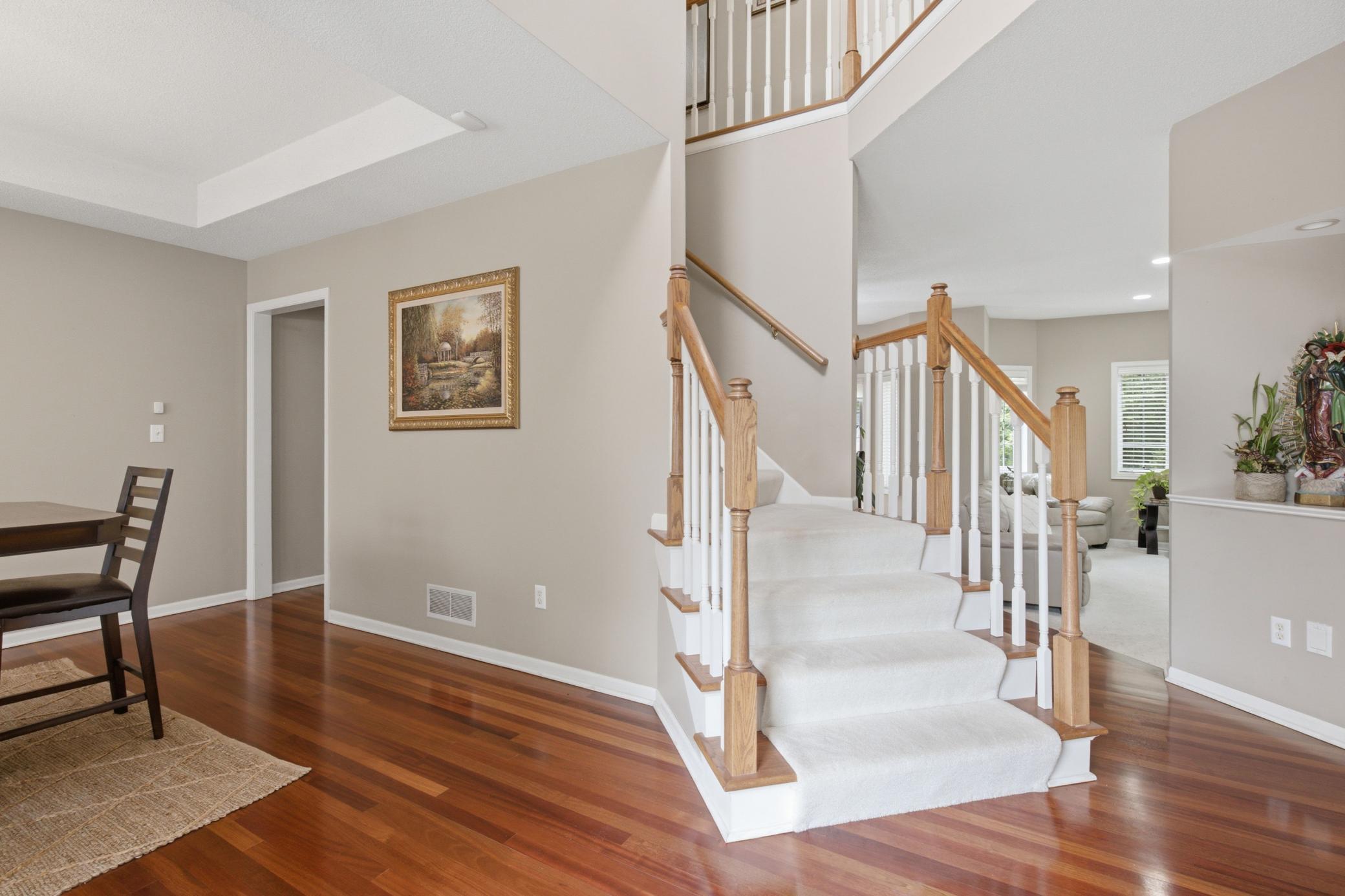 15016 Viewcrest Lane
