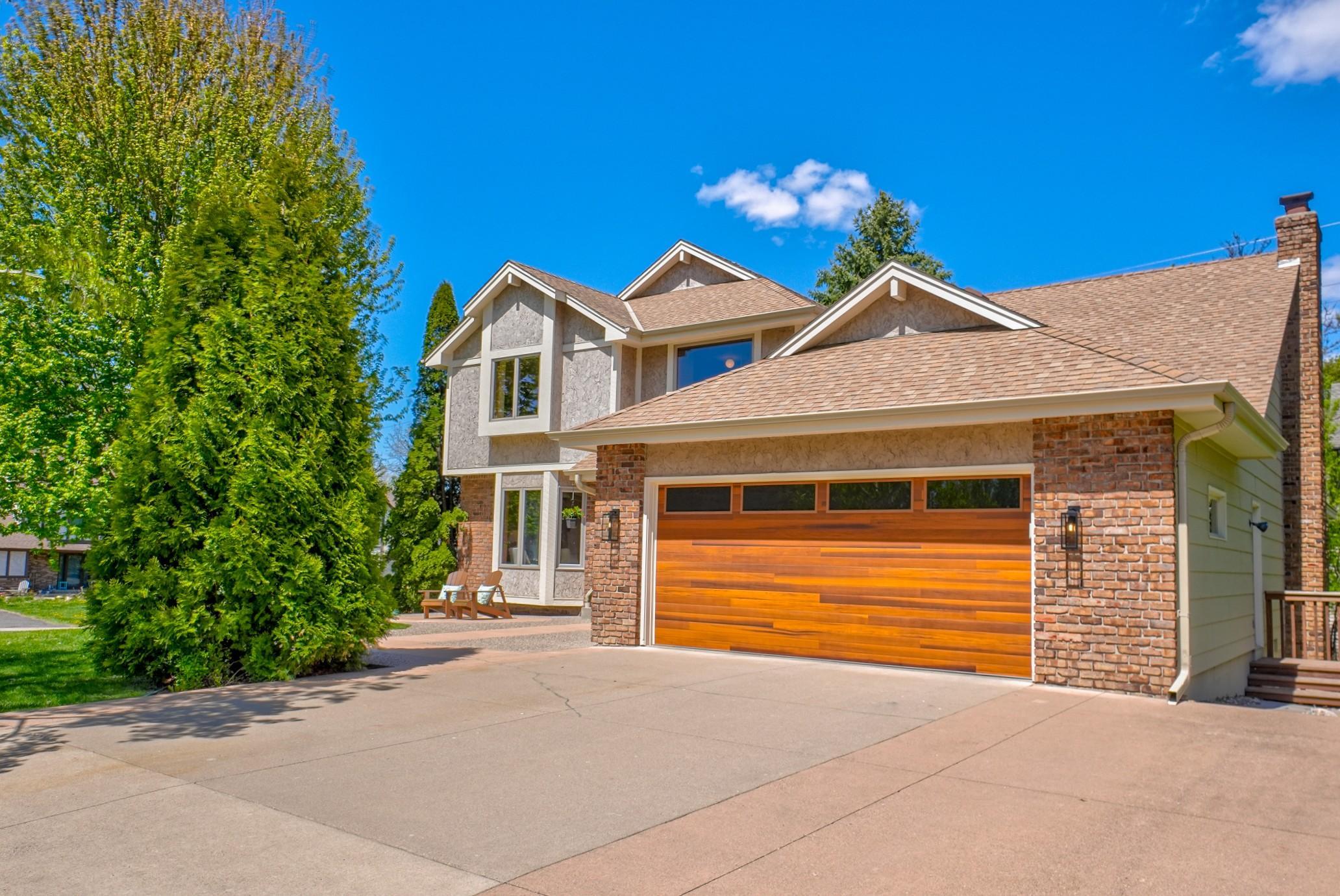 1501 Royal Lane