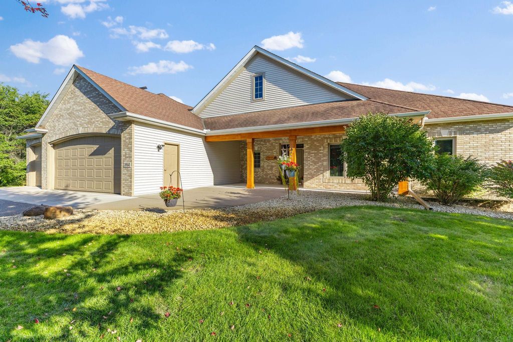 Photo of 39541 Eastwood Avenue, North Branch, MN 55056 (MLS # 7059340)