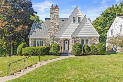 475 Mount Curve Boulevard Saint Paul MN 55105