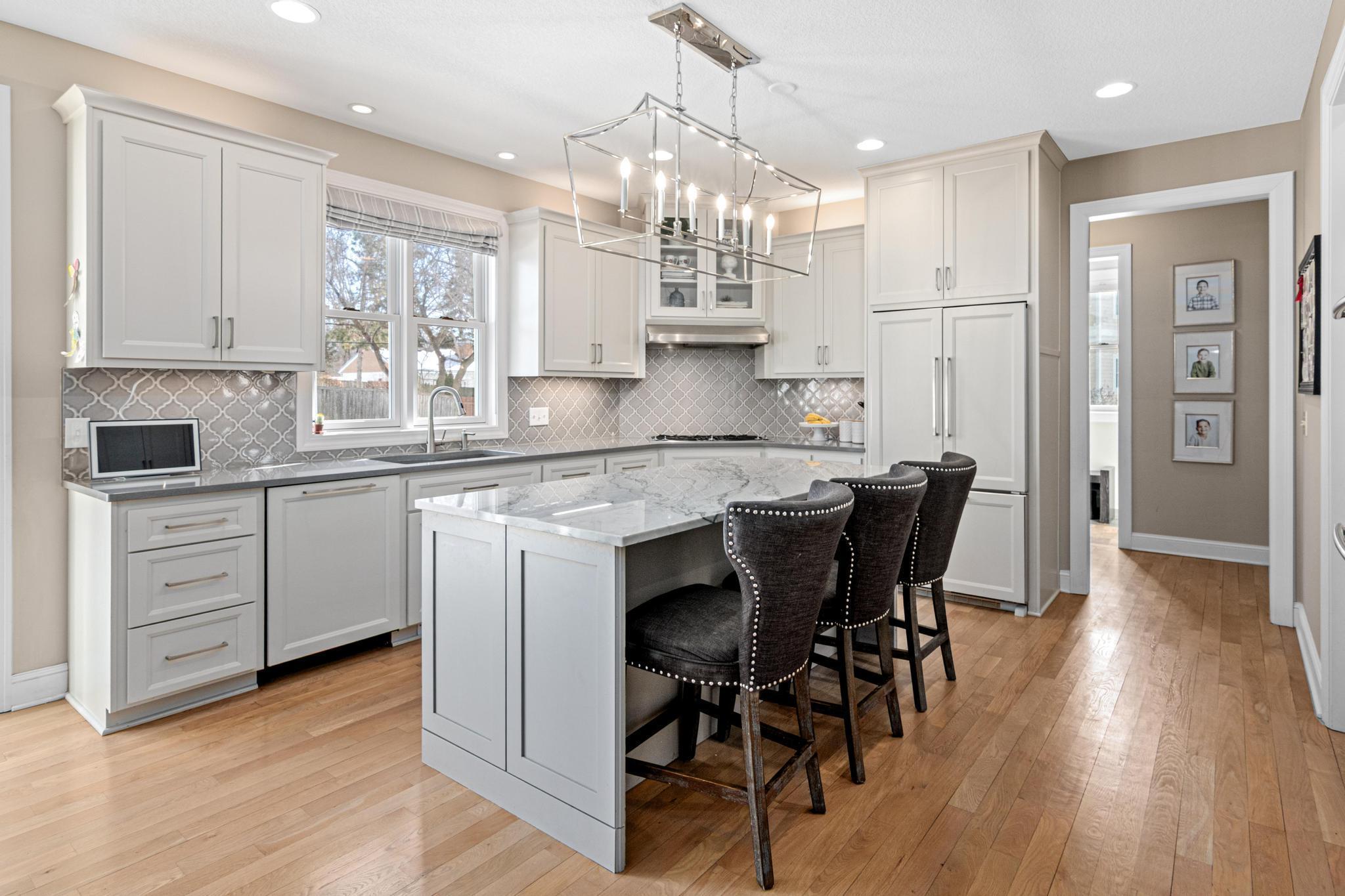 2340 Glendale Cove Lane