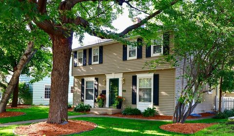 1857 Ford Parkway Saint Paul MN 55116