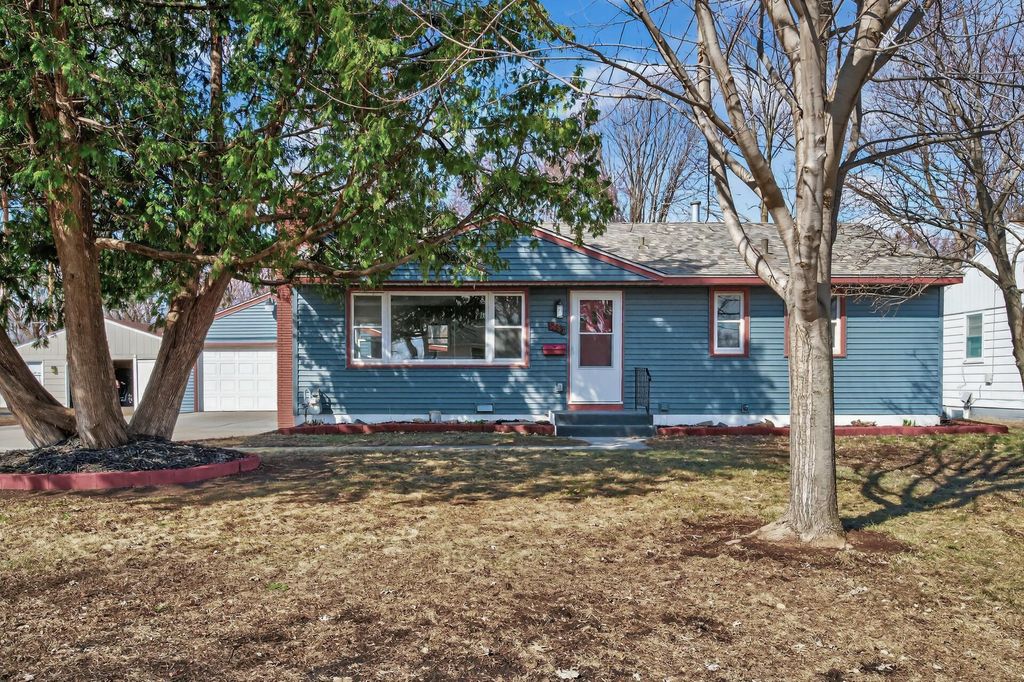 Photo of 5657 Maryland Avenue N, Crystal, MN 55428 (MLS # 7046044)