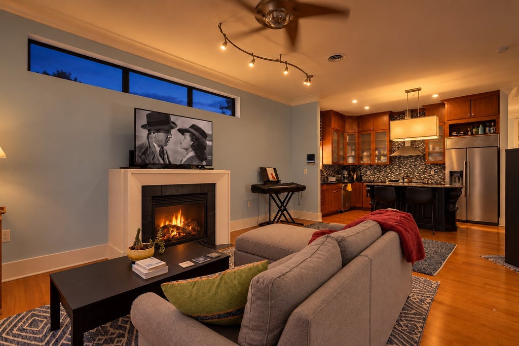 Photo of 270 4th Street E #208, Saint Paul, MN 55101 (MLS # 7158025)