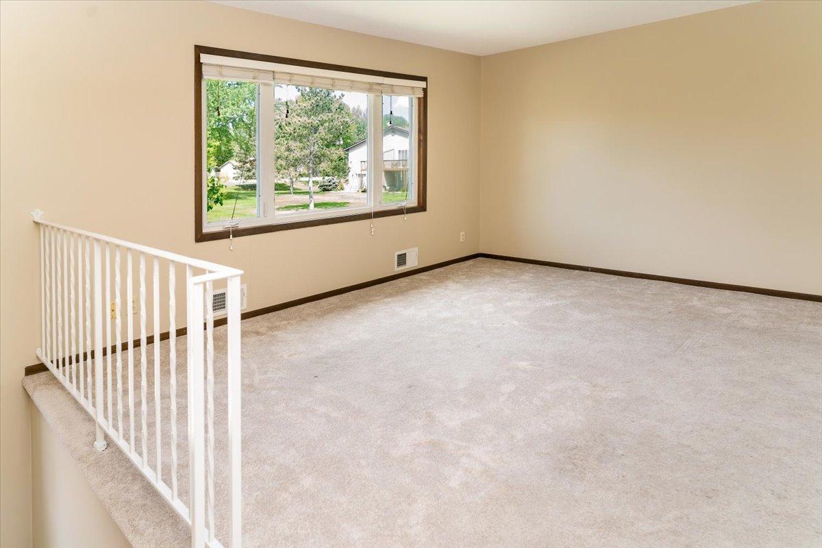 10382 Juniper Lane