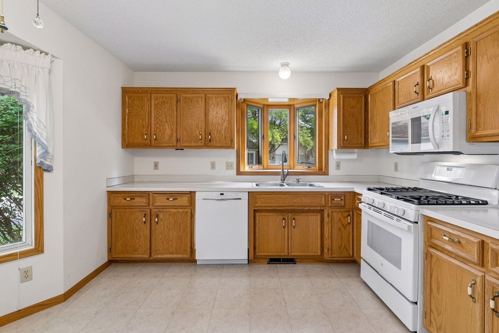Photo of 14116 Essex Lane, Apple Valley, MN 55124 (MLS # 7132873)