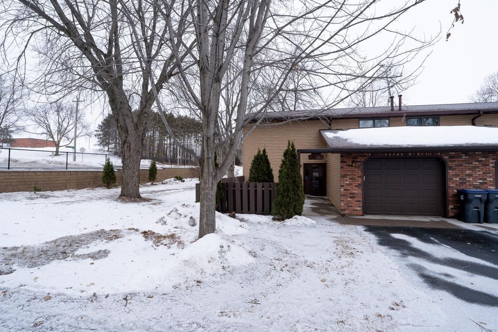 Photo of 434 E 11th Street #L, New Richmond, WI 54017 (MLS # 7008211)