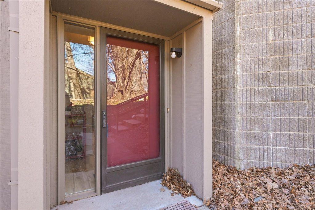 Photo of 1812 Yuma Lane N, Plymouth, MN 55447 (MLS # 7049714)