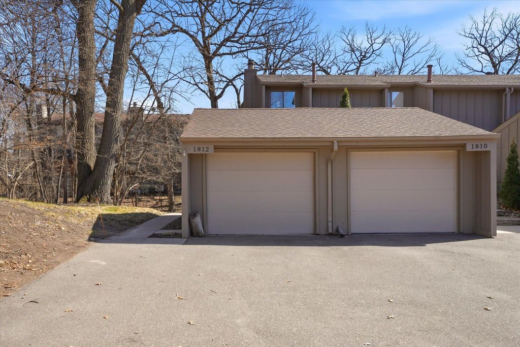 Photo of 1812 Yuma Lane N, Plymouth, MN 55447 (MLS # 7049714)