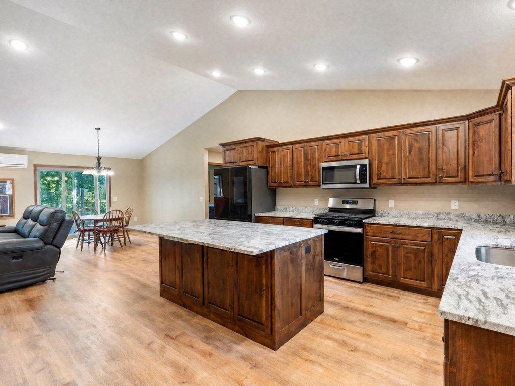 14470 Kimberlee Drive