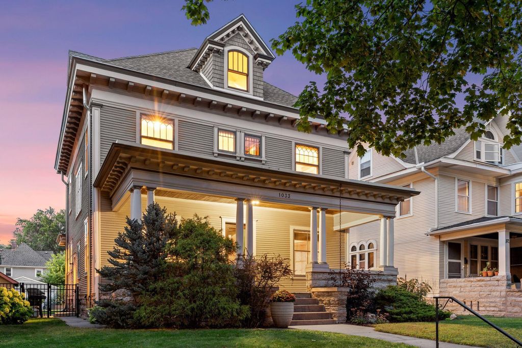 Photo of 1033 Portland Avenue, Saint Paul, MN 55104 (MLS # 7005234)