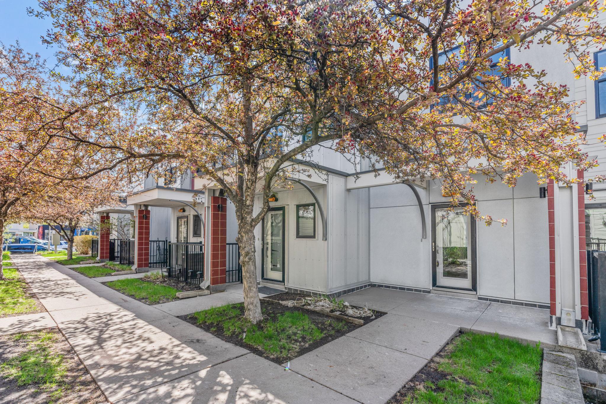 2818 Aldrich Avenue S 105