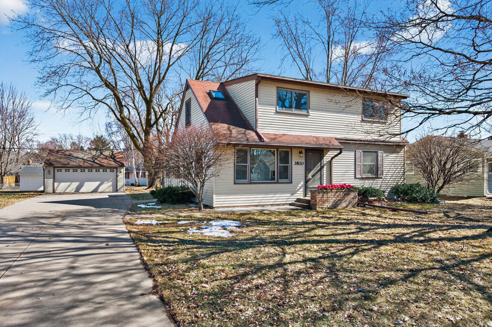 3810 Mcknight Road N