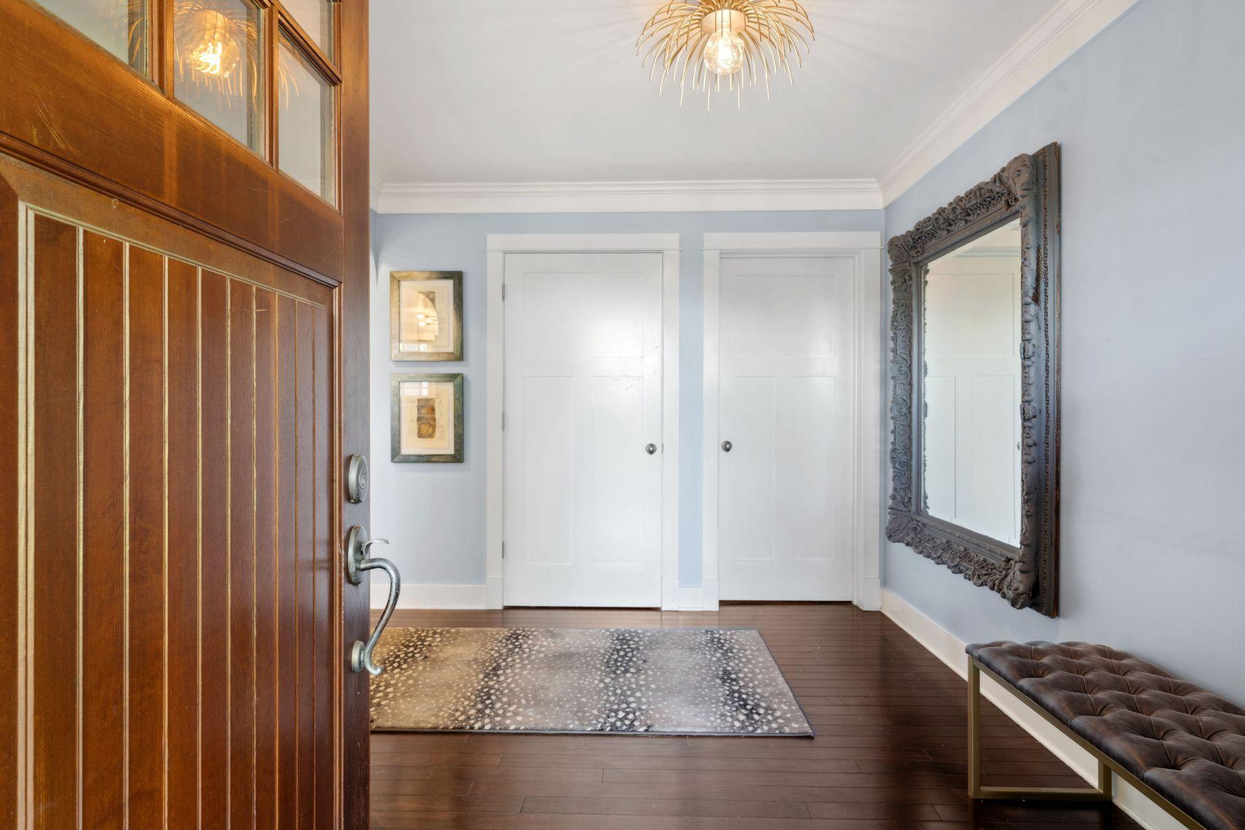 17209 Grays Bay Boulevard