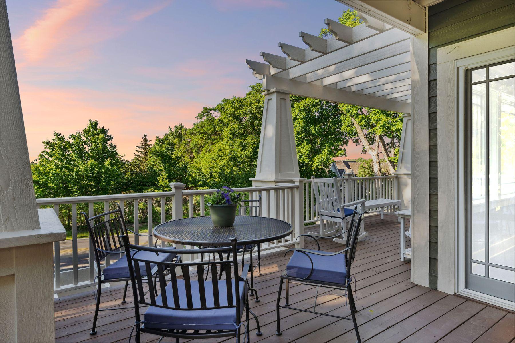 17209 Grays Bay Boulevard