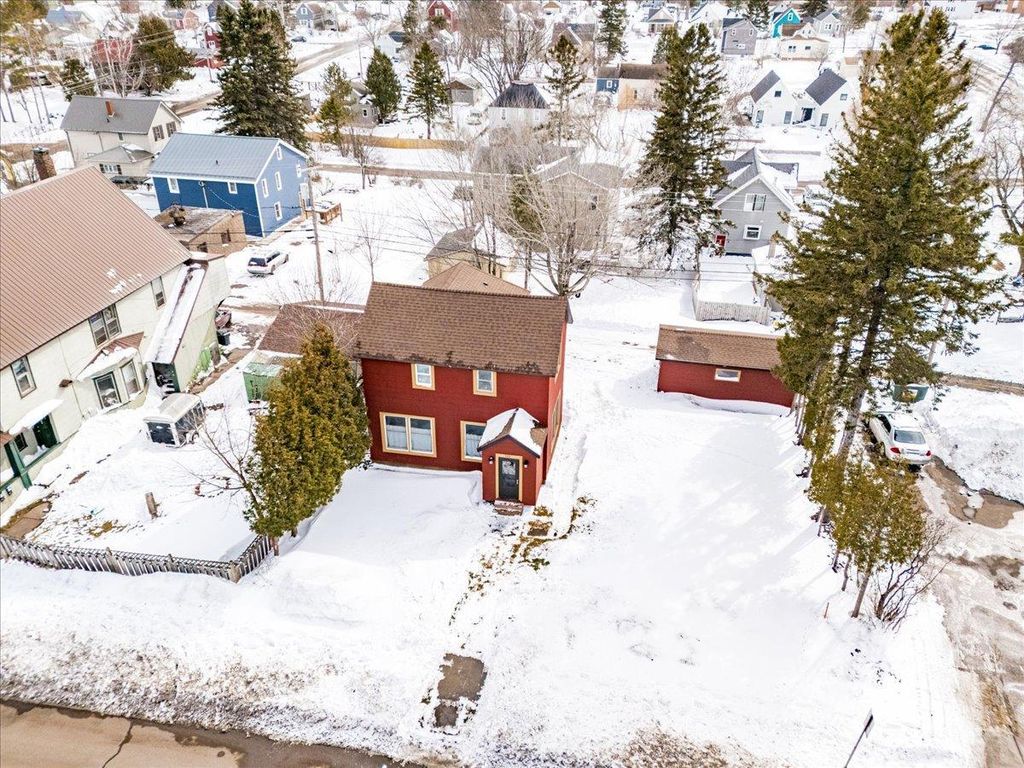 Photo of 520 7th Avenue, Two Harbors, MN 55616 (MLS # 7037098)