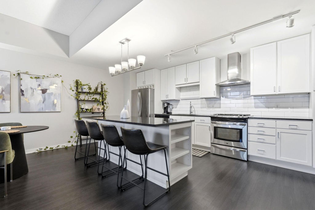 Photo of 465 Nicollet Mall MALL #2506, Minneapolis, MN 55401 (MLS # 7114965)