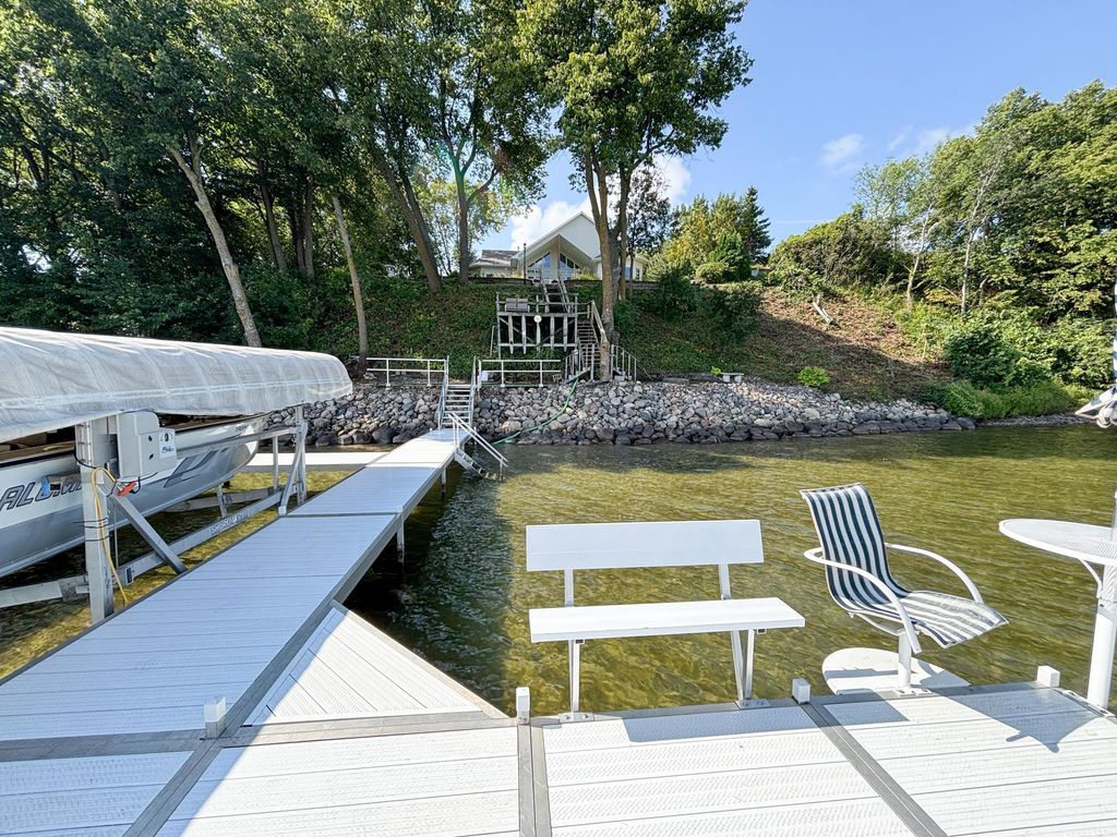 Photo of 521 E Summit Street, Battle Lake, MN 56515 (MLS # 7038626)