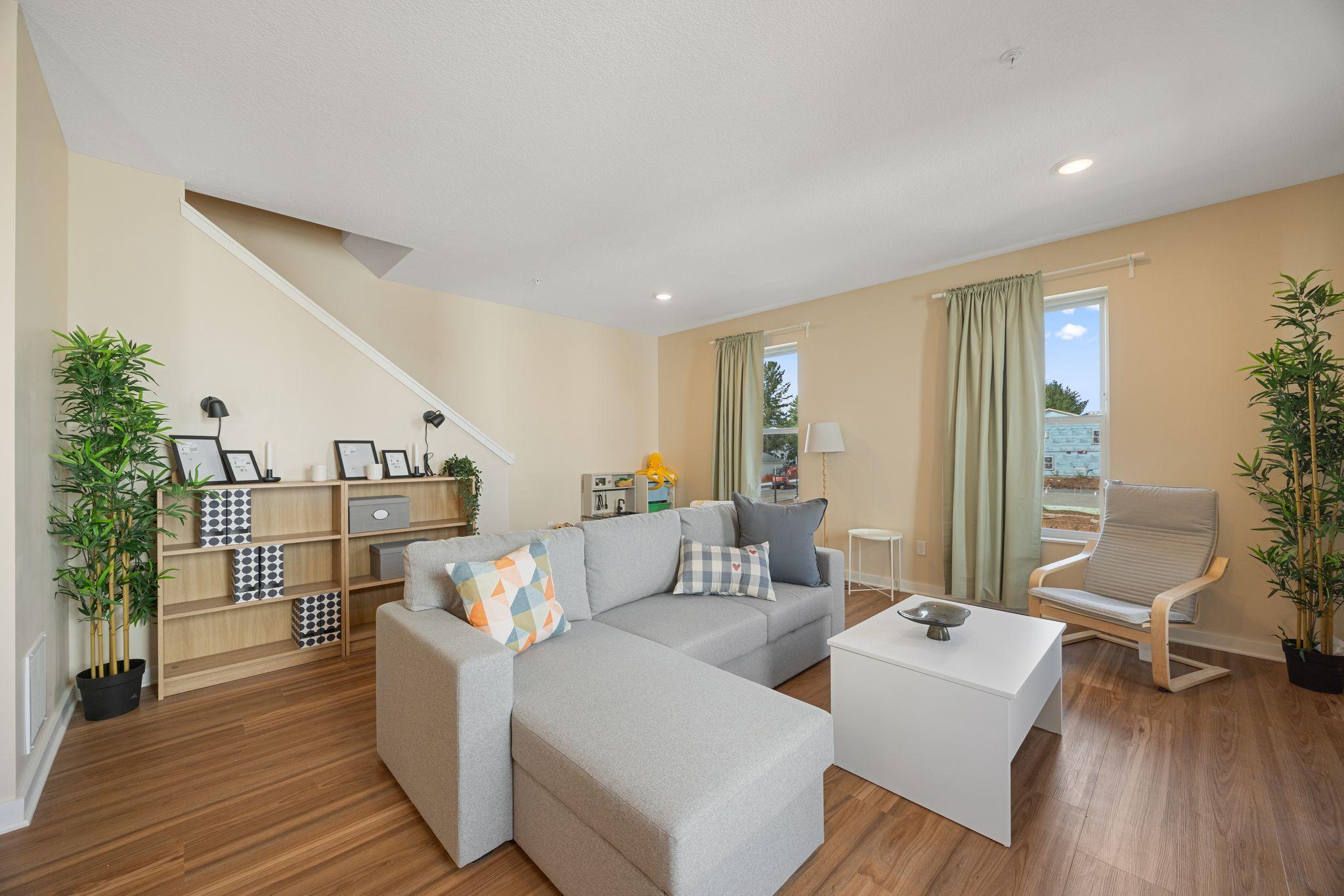 1365 Howard Street N 3