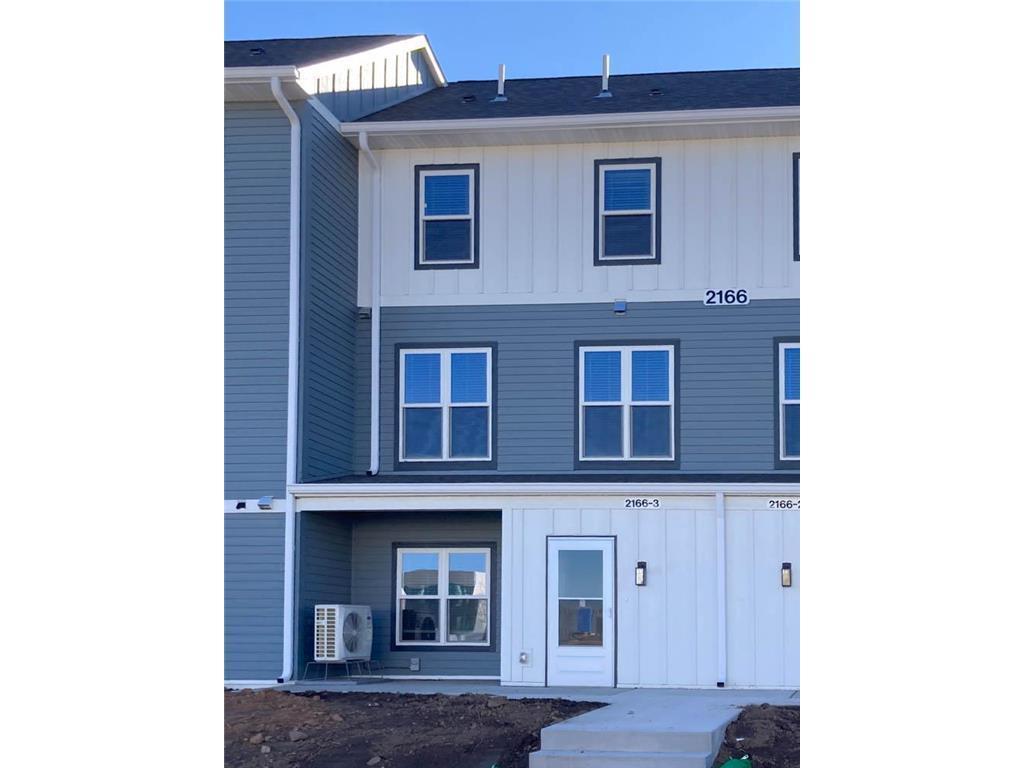 1365 Howard Street N 3