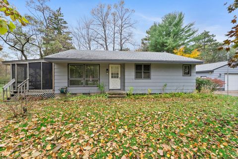 8251 Lake Drive Circle Pines MN 55014