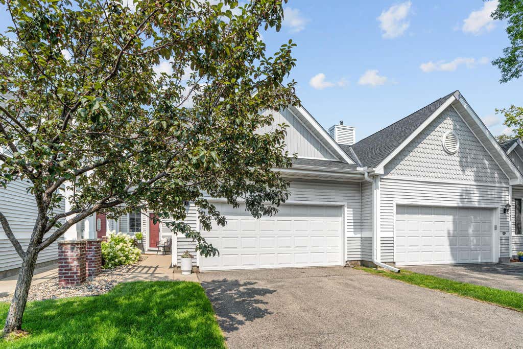 Photo of 2008 Mainstreet, Hopkins, MN 55343 (MLS # 7125184)