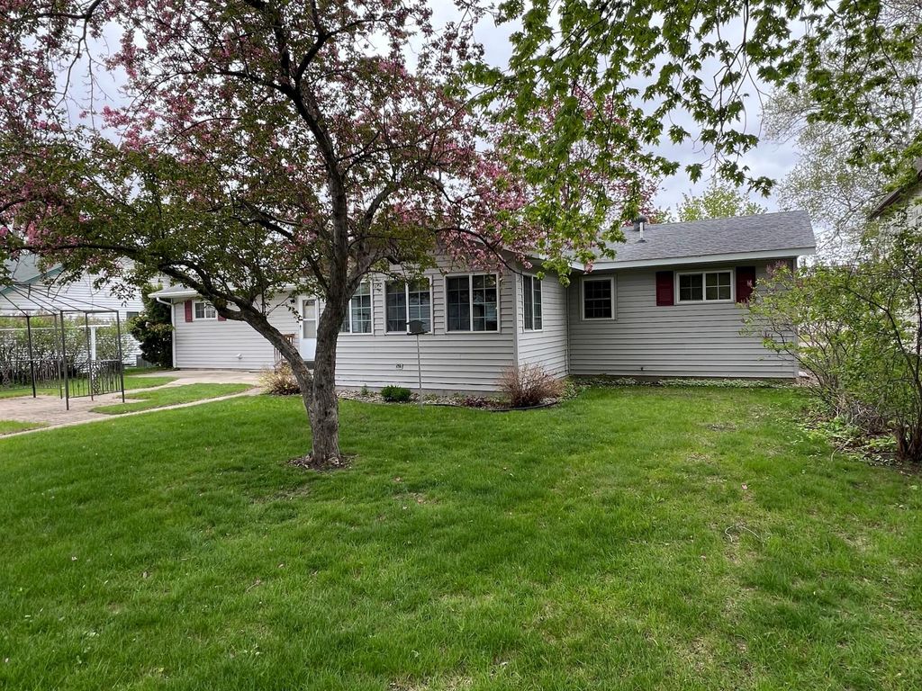 Photo of 407 1st Street SW, Wadena, MN 56482 (MLS # 7078648)