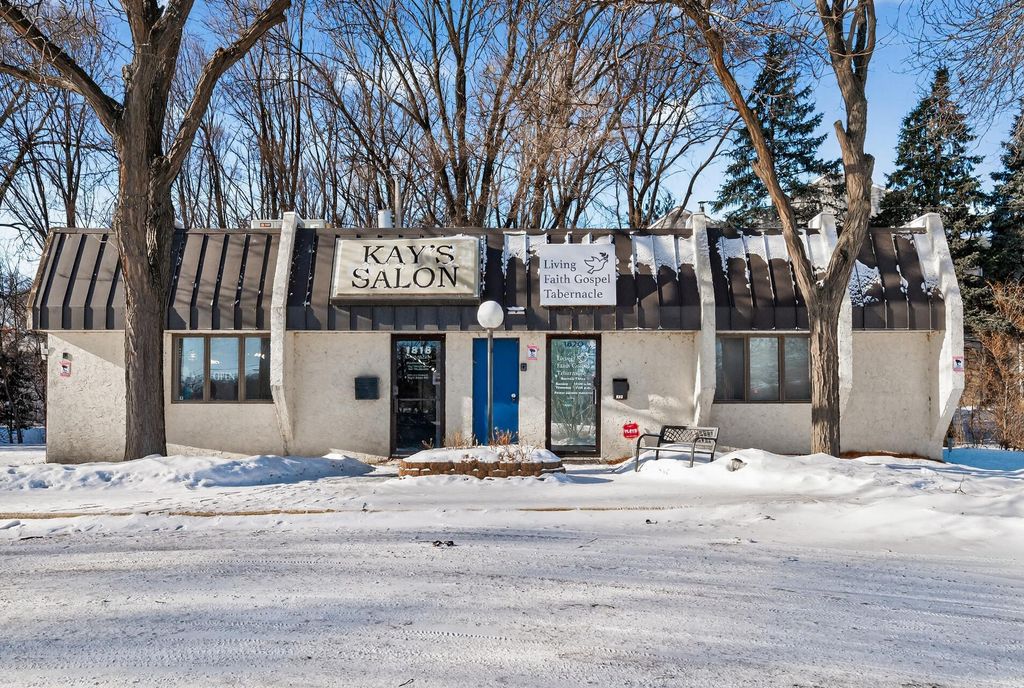 Photo of 1818 Coon Rapids Boulevard NW, Coon Rapids, MN 55433 (MLS # 7012479)