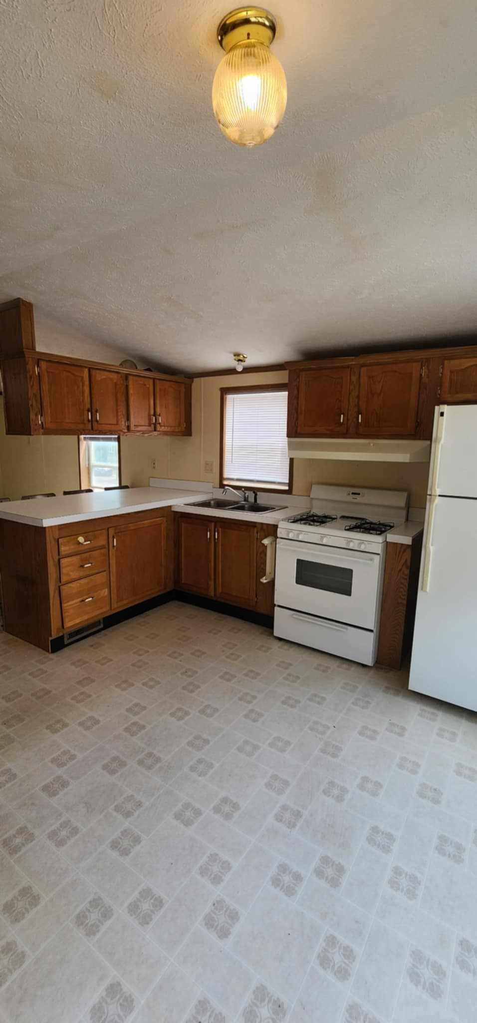 4550 Central Avenue NE 1011