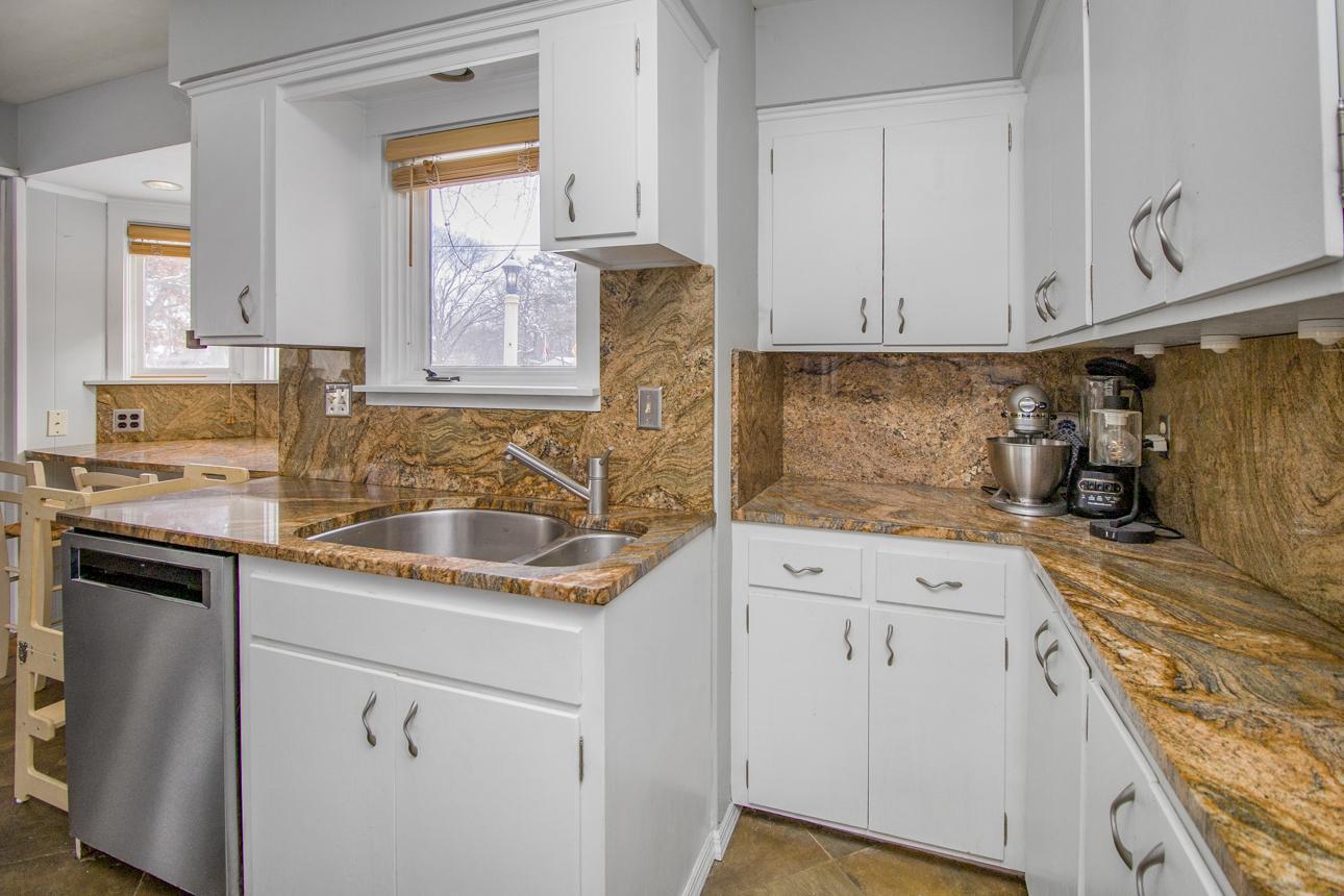 2414 W Old Shakopee Road