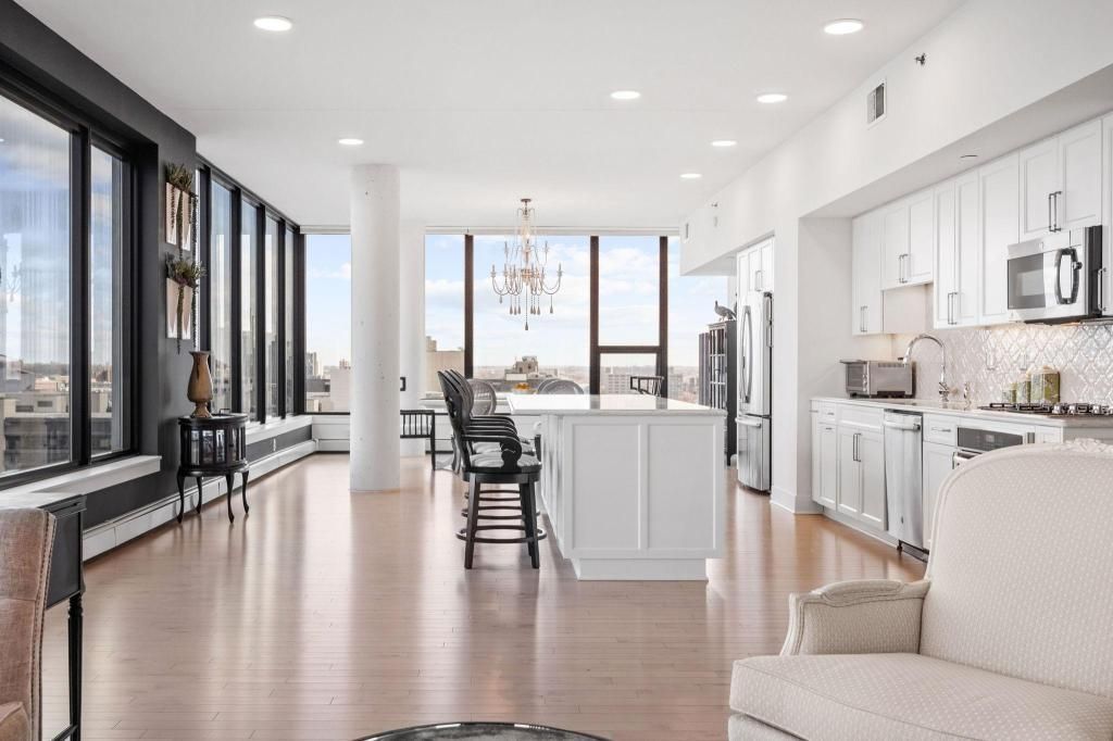 Photo of 740 Portland Ave Ave #1201, Minneapolis, MN 55415 (MLS # 7063947)