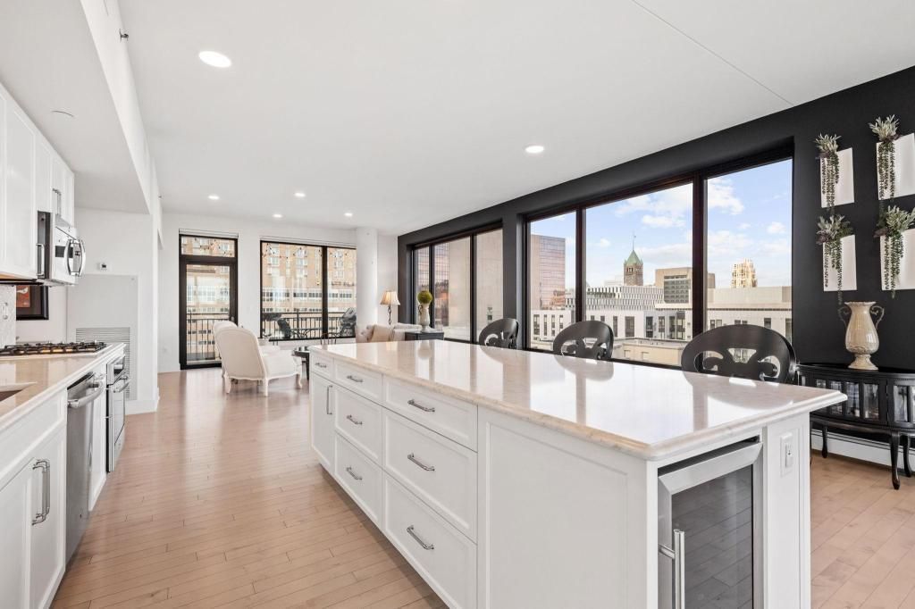 Photo of 740 Portland Ave Ave #1201, Minneapolis, MN 55415 (MLS # 7063947)