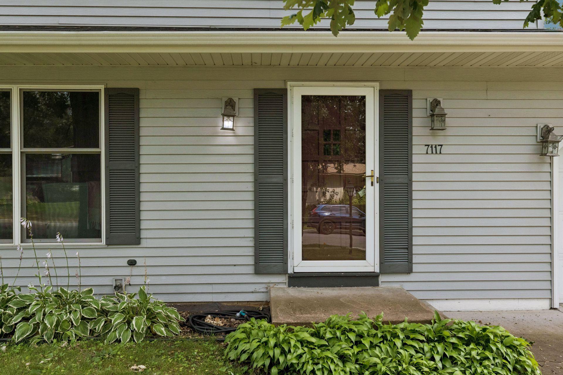 7117 Steepleview Road