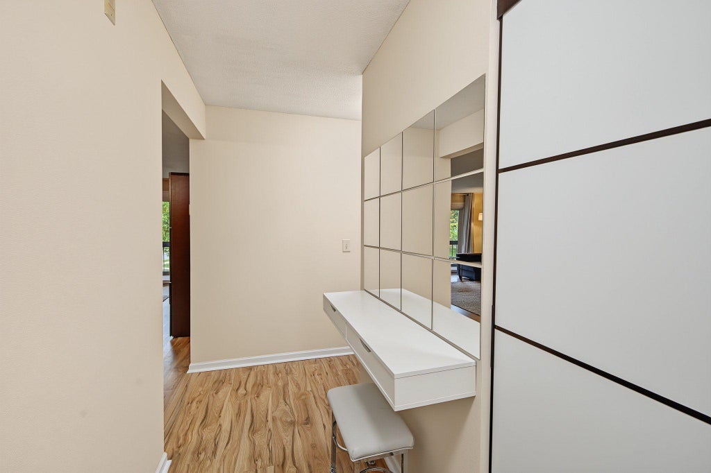 Photo of 3200 Virginia Avenue S #215, Saint Louis Park, MN 55426 (MLS # 7153904)