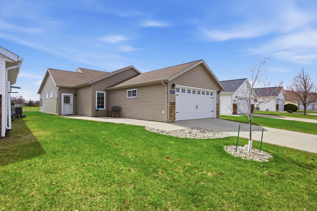 Photo of 2817 35th Street S, Moorhead, MN 56560 (MLS # 7063985)